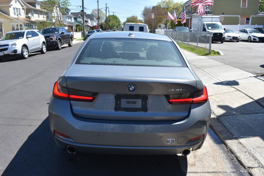 Used 2024 BMW 330e RWD image 7