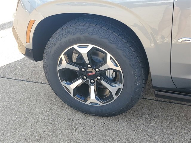 New 2026 GMC Yukon AT4 w/ AT4 Premium Plus Package image 4