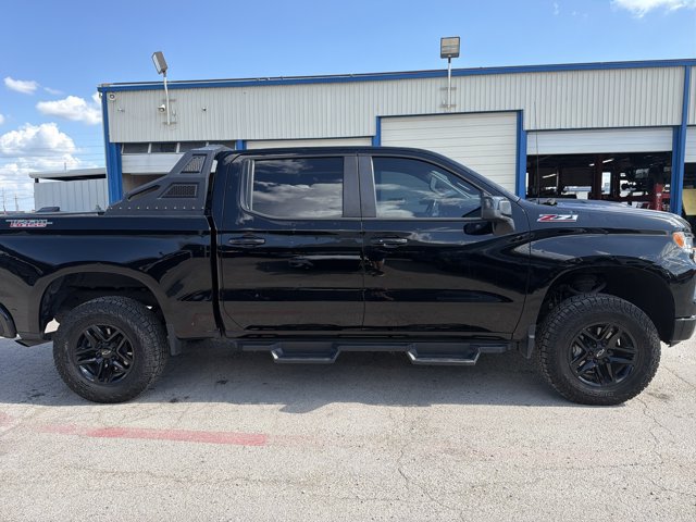 Used 2023 Chevrolet Silverado 1500 LT Trail Boss AWD/4WD image 6