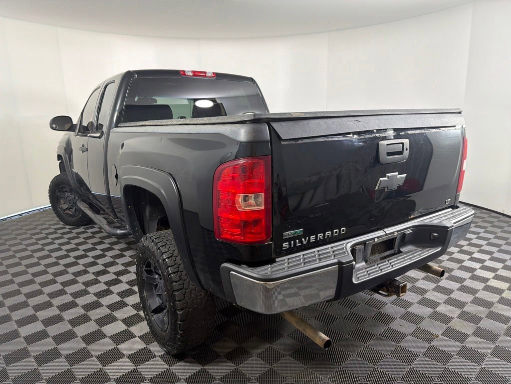Used 2011 Chevrolet Silverado 1500 LT w/ All-Star Edition AWD/4WD image 6