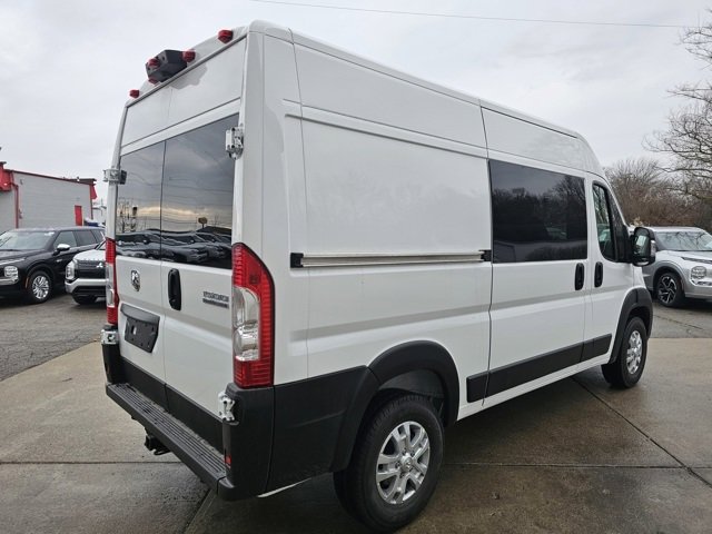 New 2025 RAM ProMaster 1500 w/ Quick Order Package 22G SLT image 5