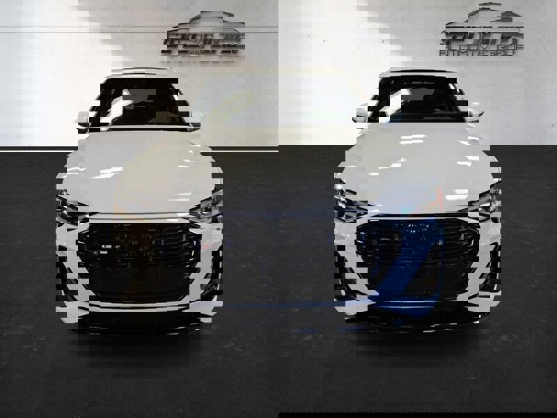 Used 2023 Audi e-tron Premium w/ Convenience Plus Package image 6