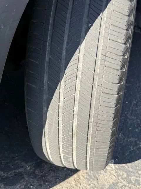 Used 2017 Toyota Highlander Limited Platinum w/ Carpet Mat Package FWD image 37