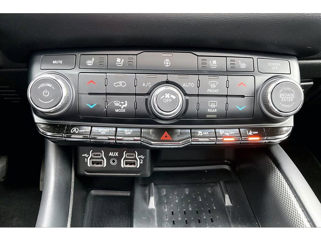 Certified 2025 Dodge Durango GT image 29