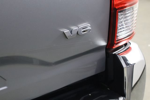 Used 2020 Toyota Tacoma SR5 AWD/4WD image 39