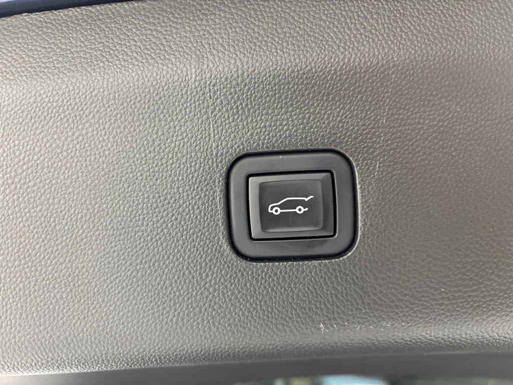 Used 2023 Buick Enclave Essence w/ Experience Buick Package AWD/4WD image 56