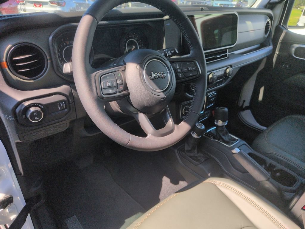 New 2026 Jeep Gladiator Mojave AWD/4WD image 15