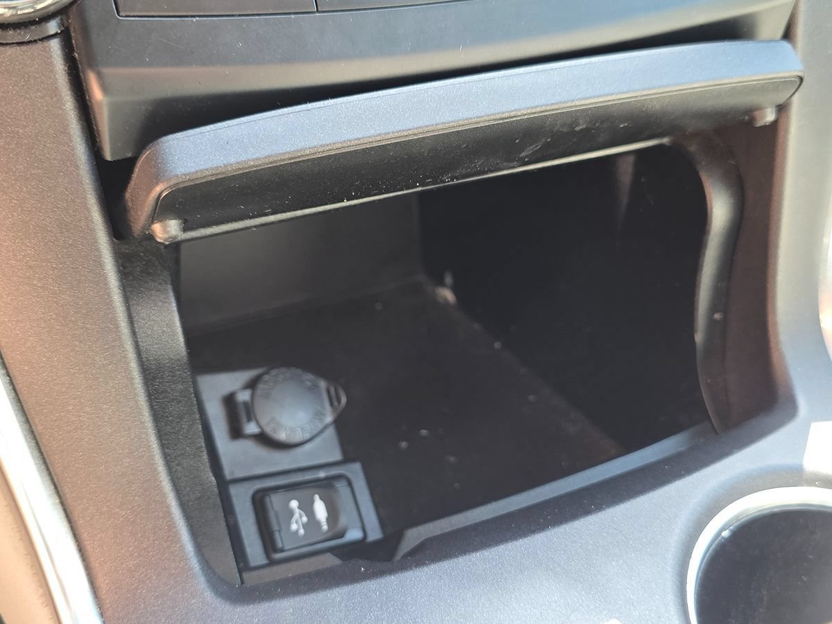 Used 2016 Toyota Camry LE FWD image 36