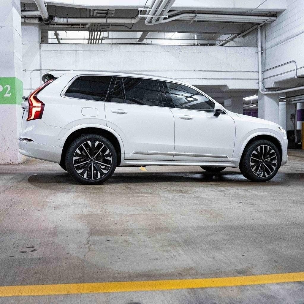 New 2026 Volvo XC90 B6 Plus w/ Protection Package Premier AWD/4WD image 9