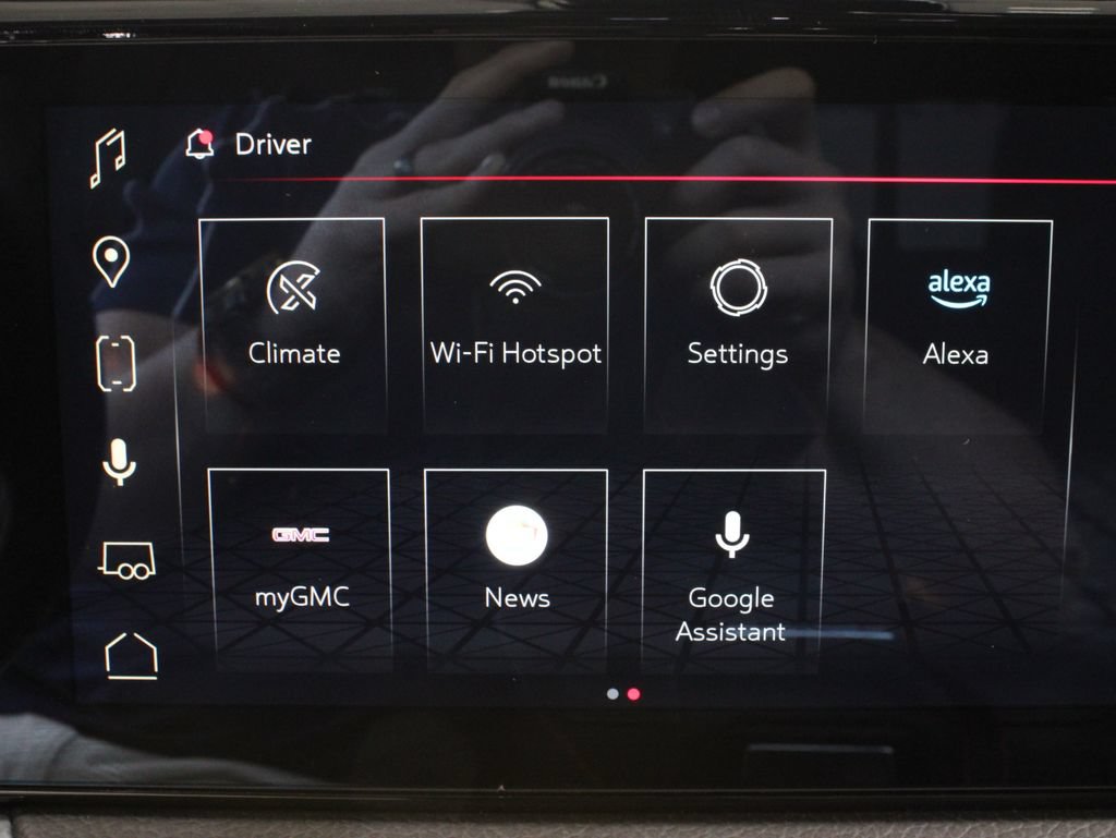 Used 2025 GMC Sierra 3500 Denali w/ Denali Reserve Package AWD/4WD image 27