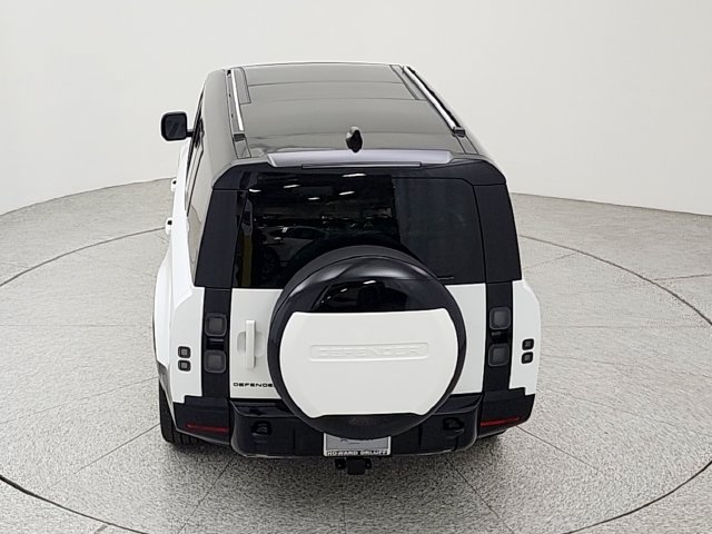 New 2026 Land Rover Defender 130 X-Dynamic SE AWD/4WD image 34
