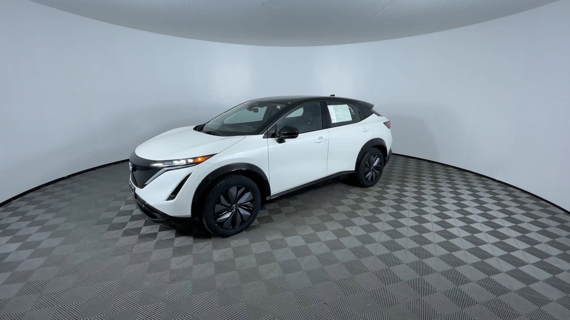 Certified 2023 Nissan Ariya AWD image 4