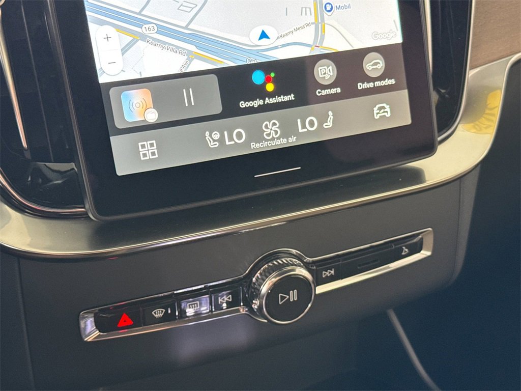 New 2026 Volvo XC90 B6 Plus image 21