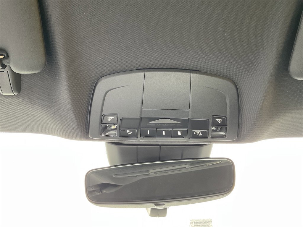 Used 2024 Porsche 718 Cayman Style Edition image 17