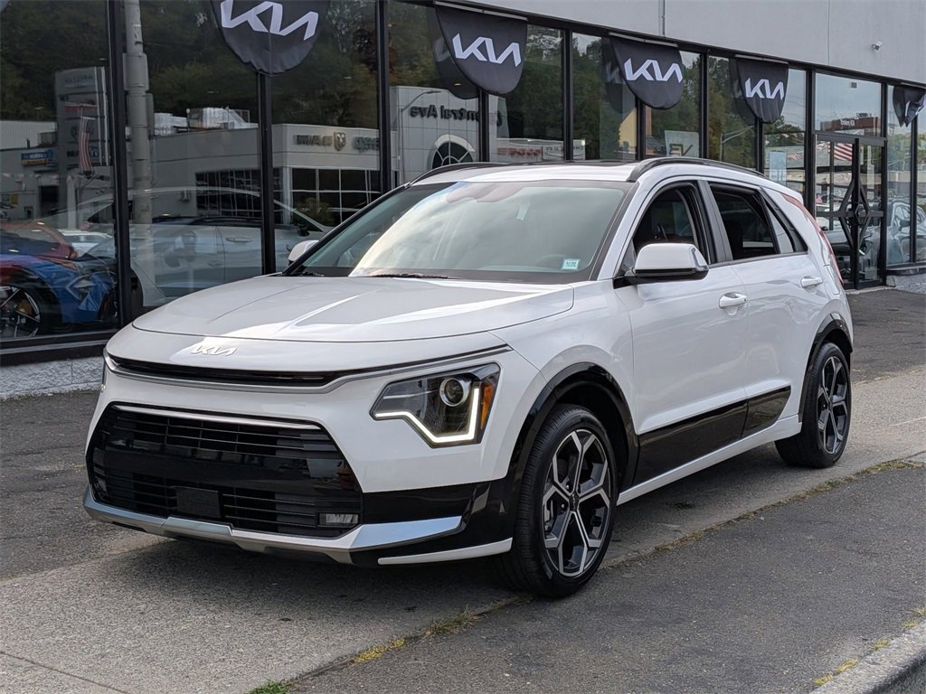 New 2024 Kia Niro EX Touring