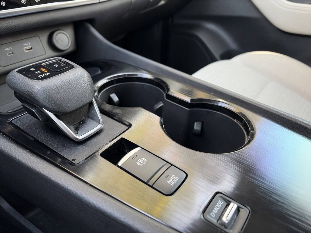 Certified 2023 Nissan Rogue SV image 18