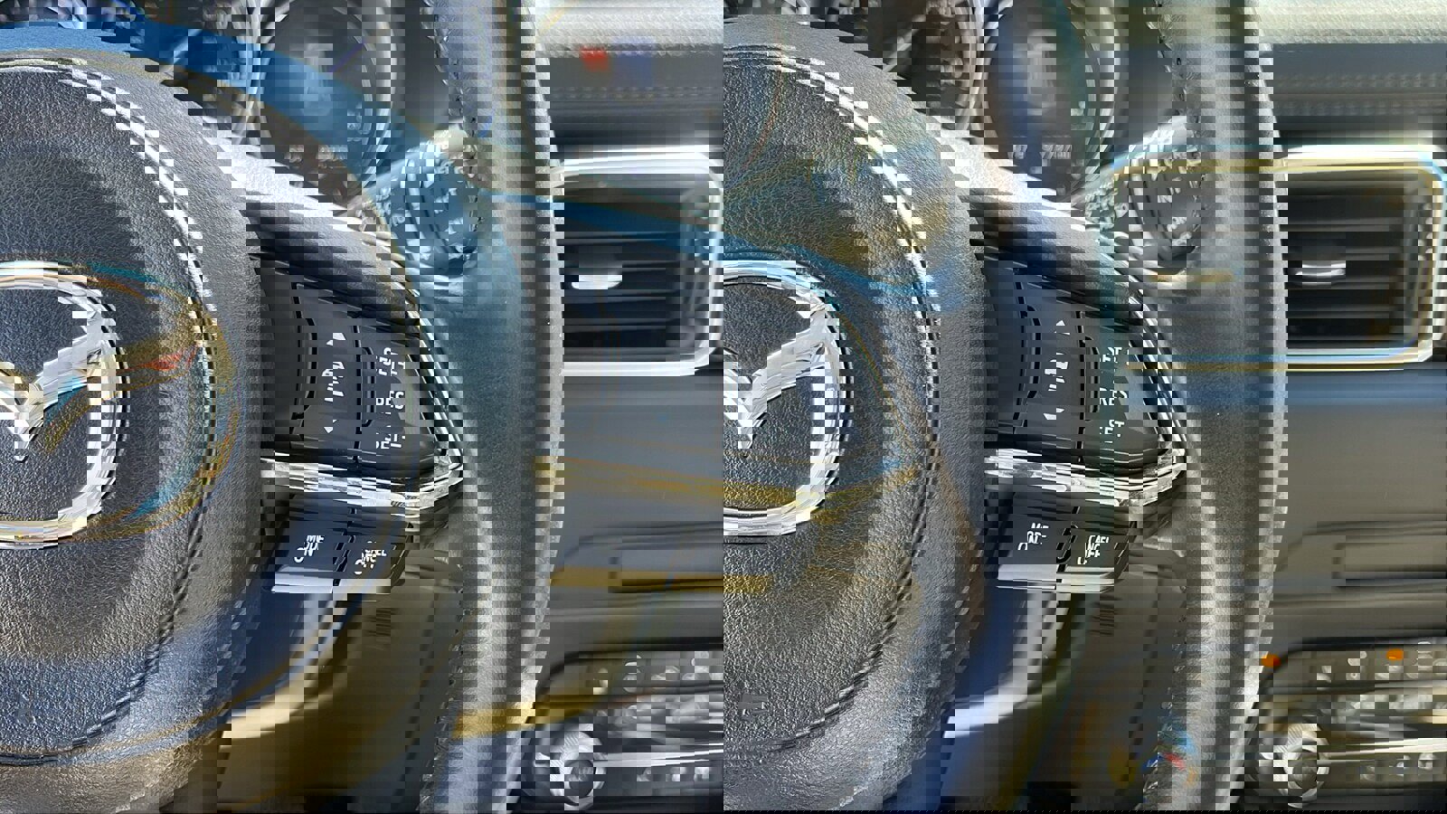 Used 2020 MAZDA CX-5 Touring image 13