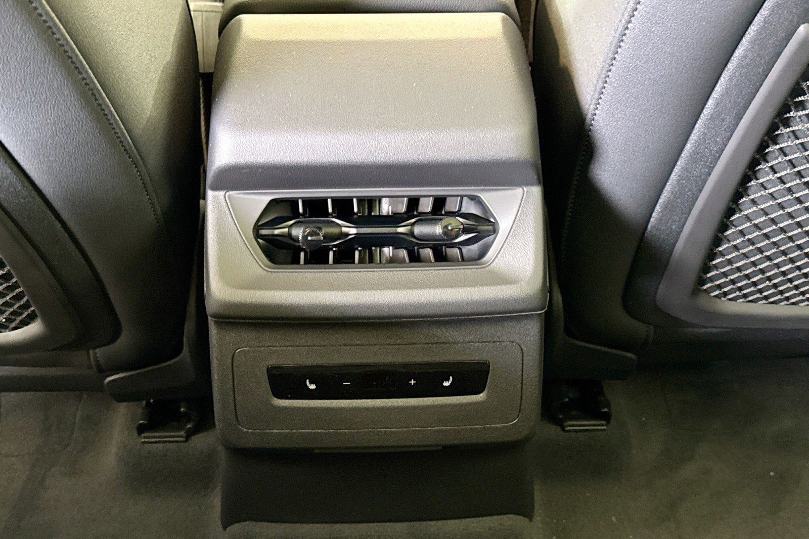 New 2027 Audi A6 e-tron Prestige AWD/4WD image 21