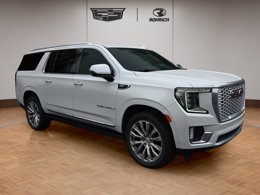 Used 2022 GMC Yukon XL Denali AWD/4WD image 7