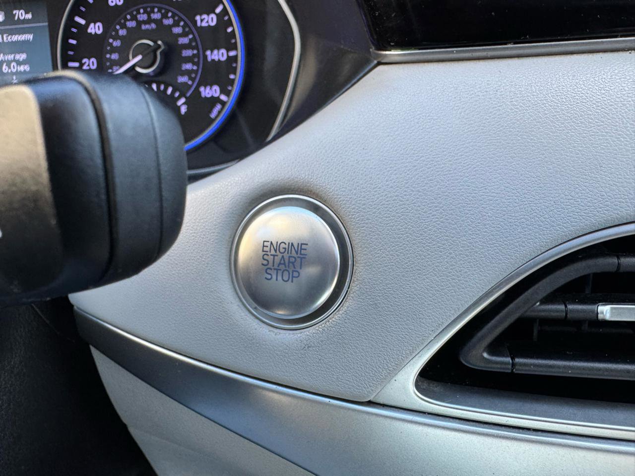 Used 2020 Hyundai Palisade SEL image 24