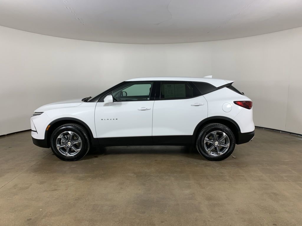 Used 2025 Chevrolet Blazer LT image 16
