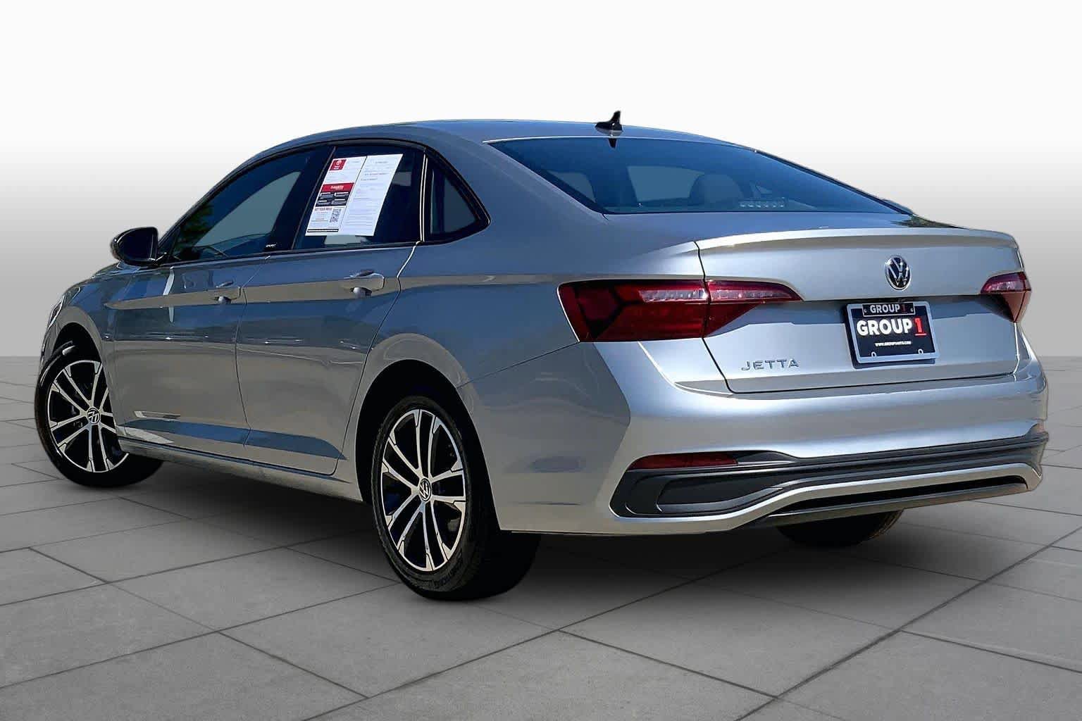 Used 2024 Volkswagen Jetta Sport FWD image 12