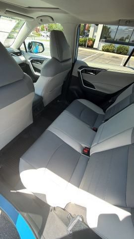 Used 2021 Toyota RAV4 XLE Premium AWD/4WD image 11