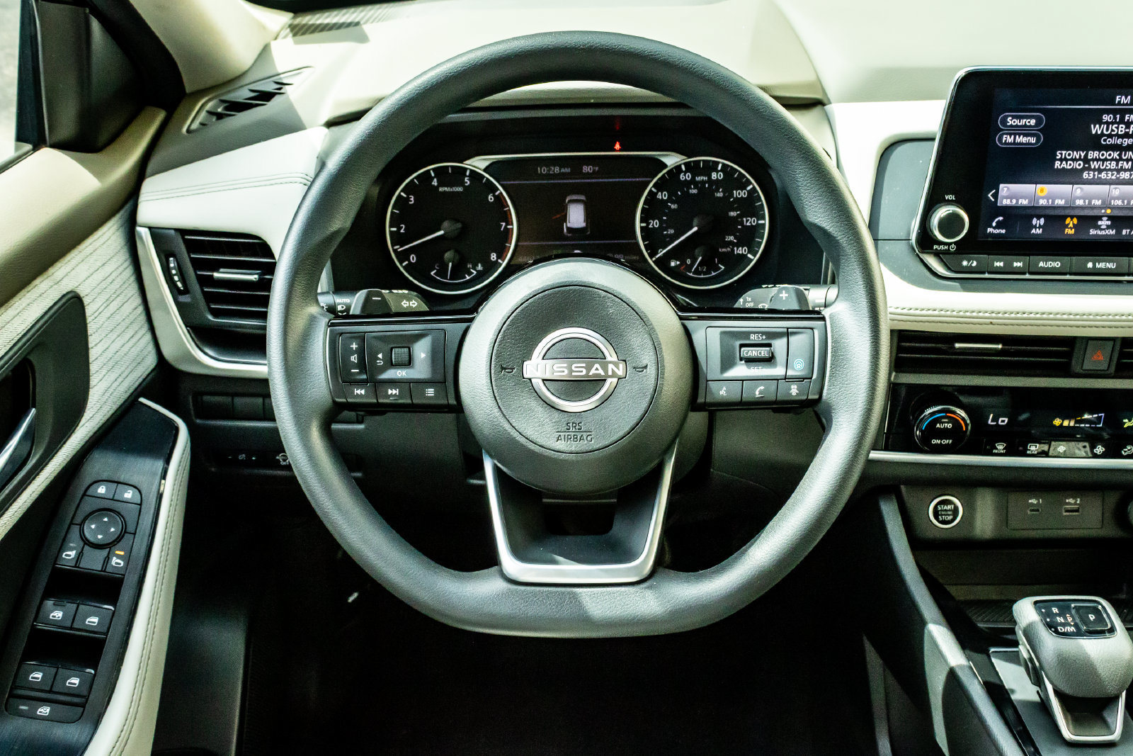 Used 2023 Nissan Rogue SV AWD/4WD image 17