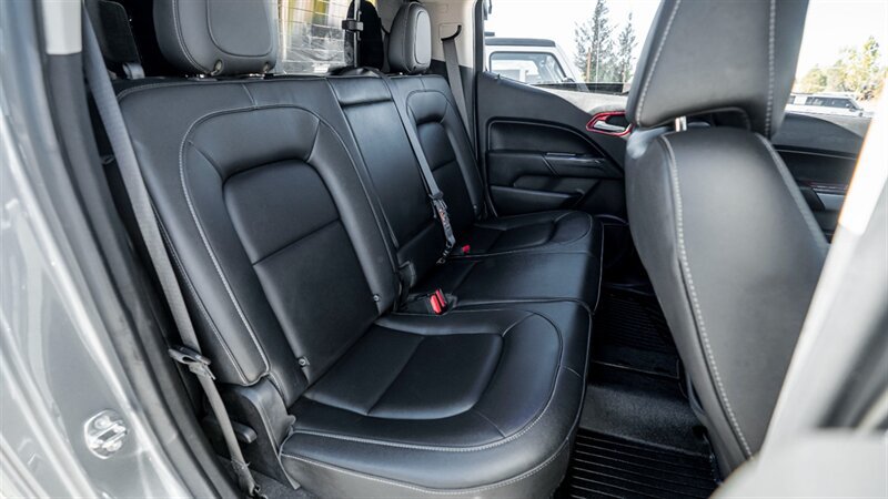 Used 2020 Chevrolet Colorado ZR2 w/ ZR2 Dusk Special Edition AWD/4WD image 29