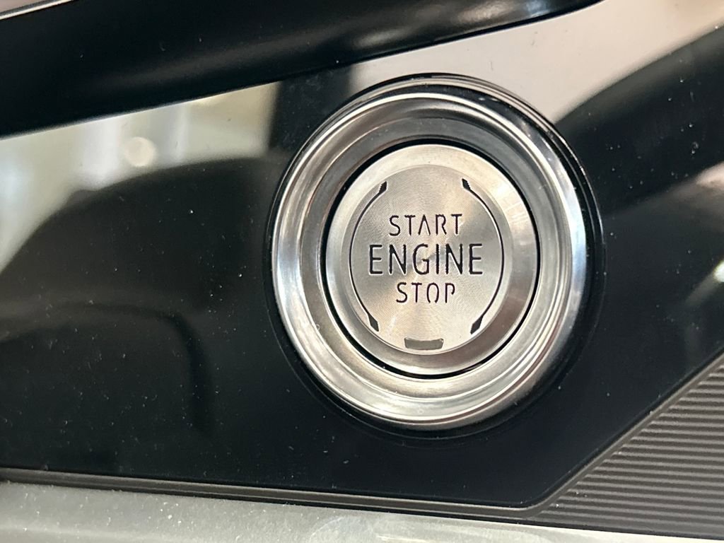 Used 2025 Chevrolet Corvette Z06 image 19