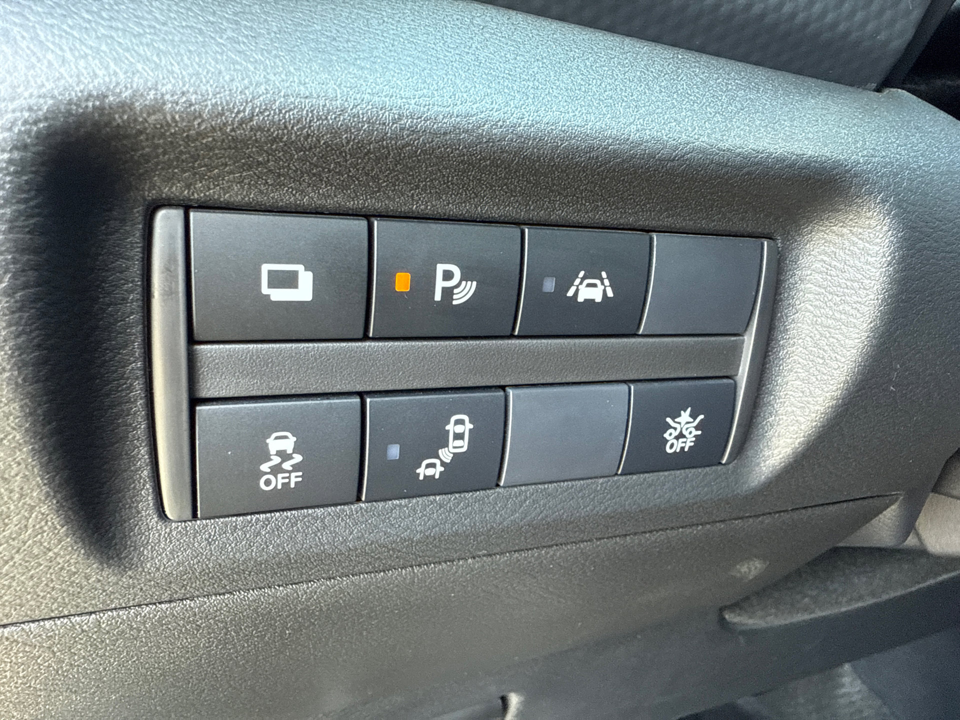 Used 2025 Nissan Kicks Play S FWD image 21