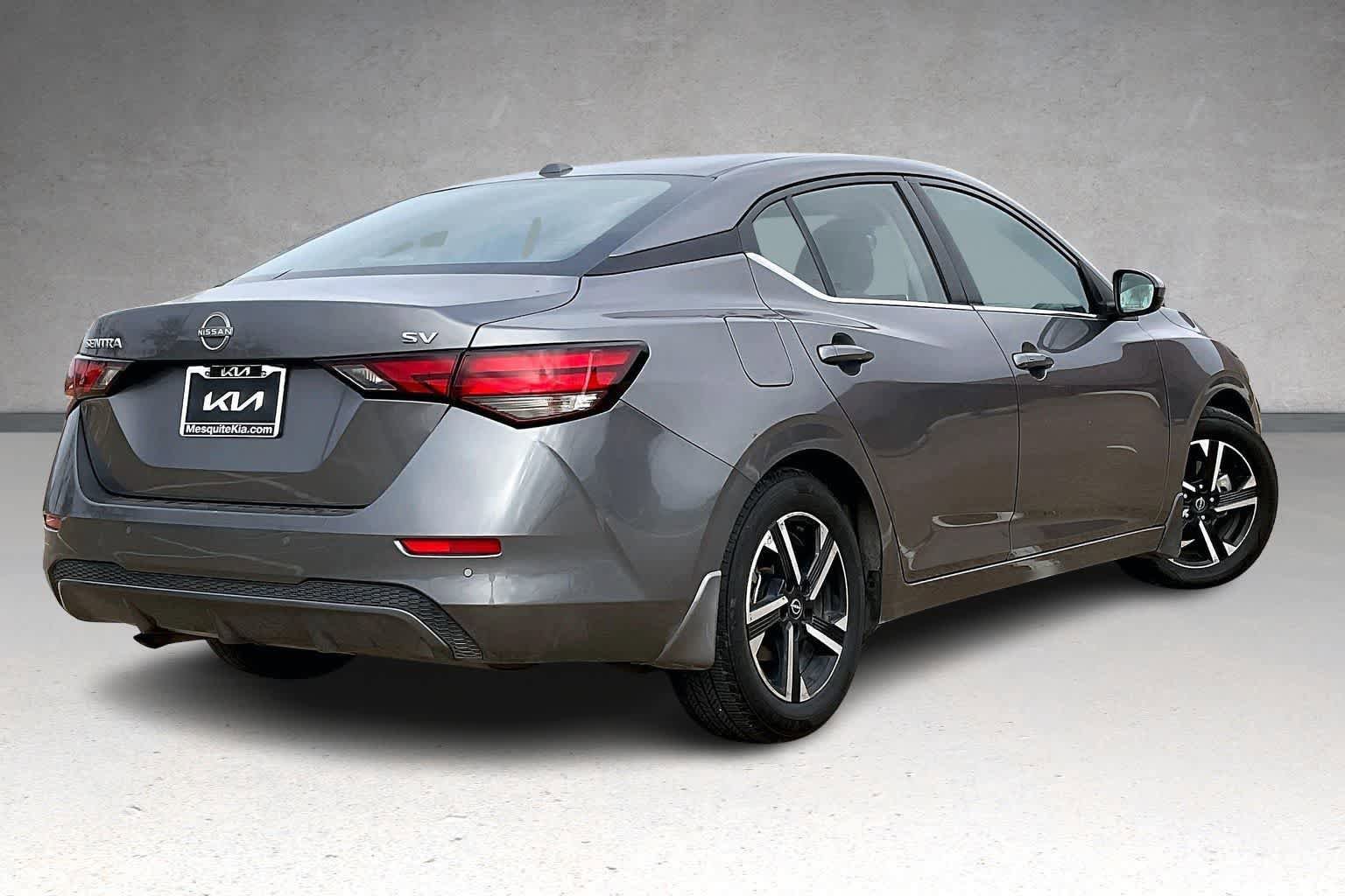 Used 2024 Nissan Sentra SV FWD image 22