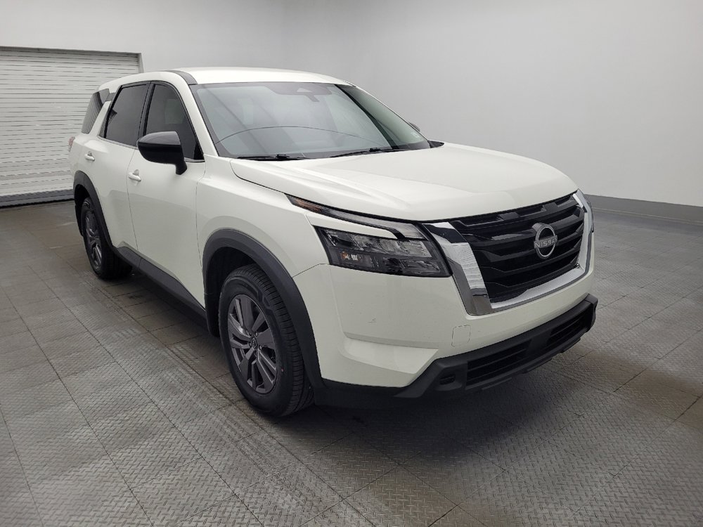 Used 2023 Nissan Pathfinder S image 13