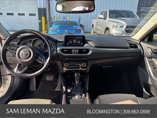 Used 2017 MAZDA MAZDA6 Touring w/ Touring Premium Package FWD image 16