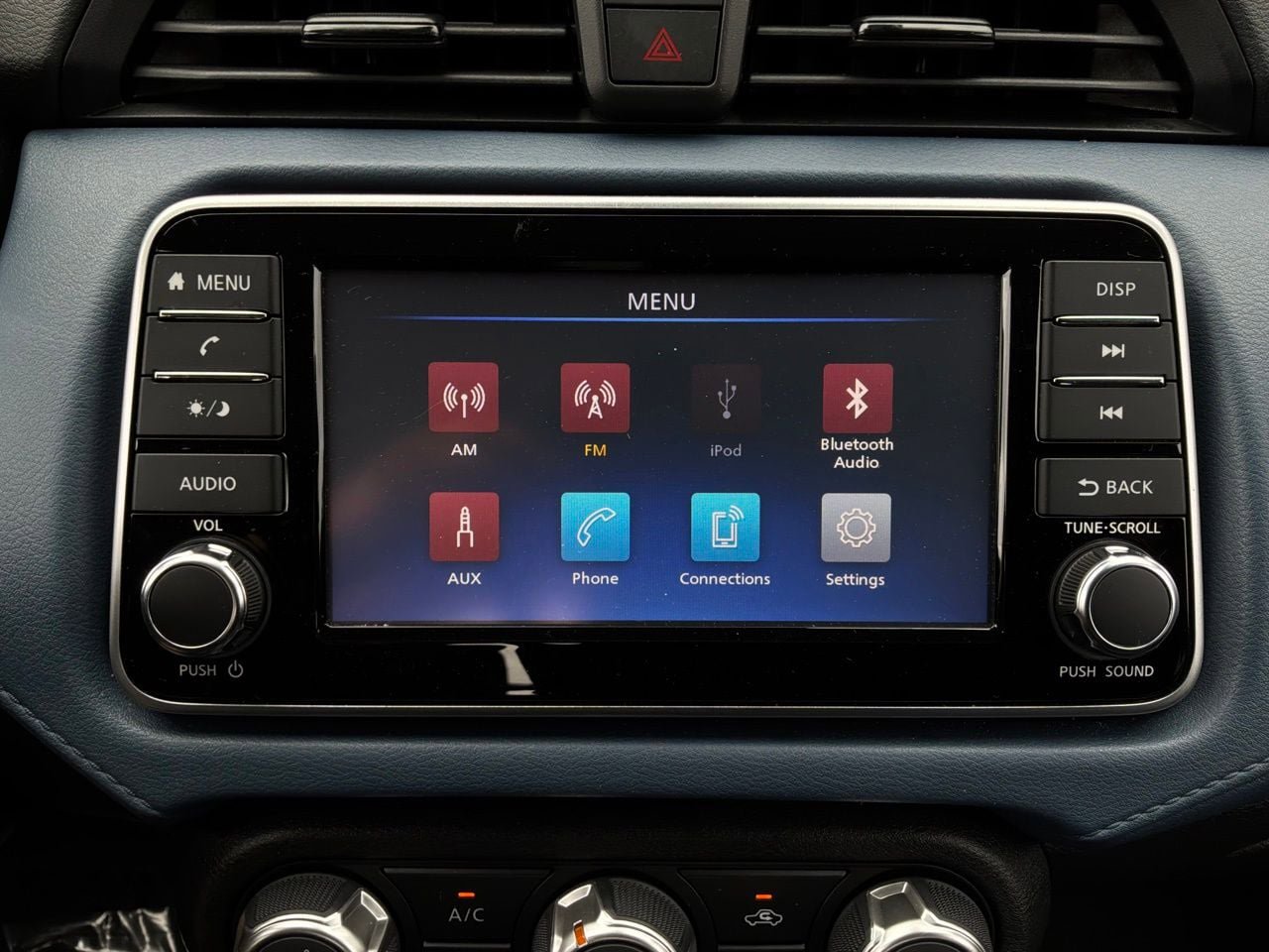 Used 2025 Nissan Versa SV FWD image 26