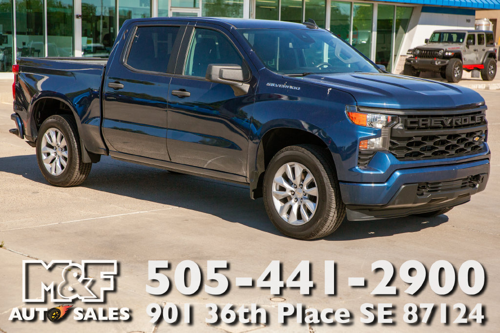 Used 2022 Chevrolet Silverado 1500 Custom AWD/4WD image 1