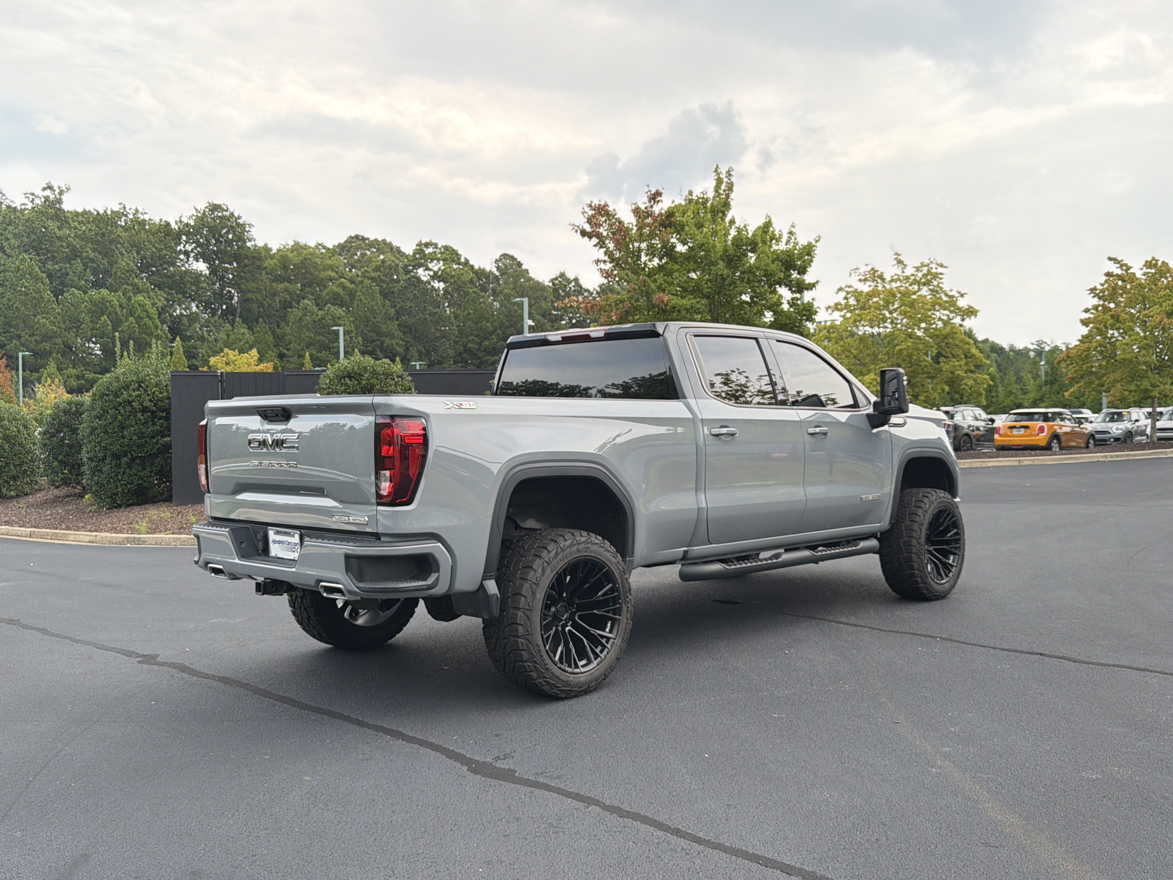 Used 2024 GMC Sierra 1500 Elevation AWD/4WD image 3