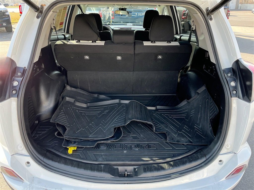 Used 2018 Toyota RAV4 Adventure image 26