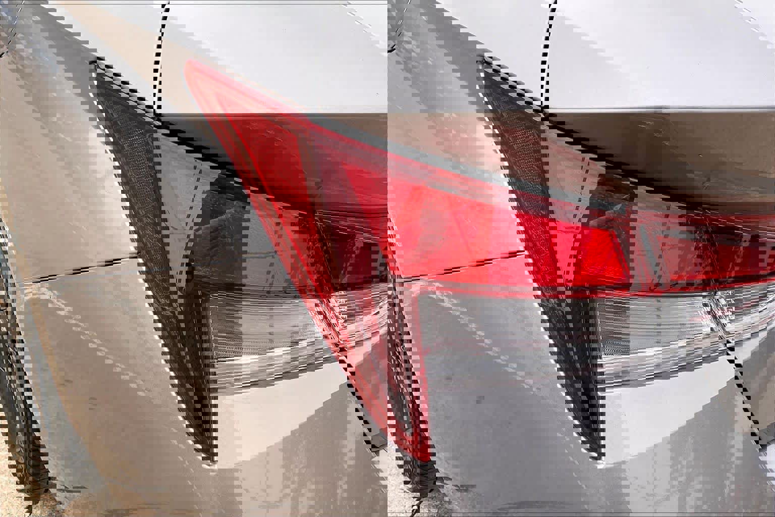 Used 2022 Hyundai Elantra SEL w/ Preferred Accessory Package image 24