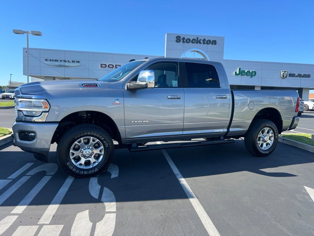 Used 2024 RAM 2500 Laramie AWD/4WD image 2