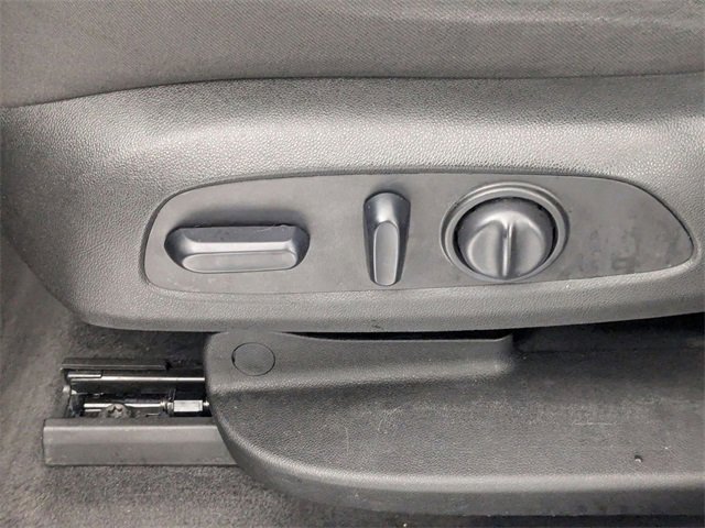 Used 2020 Chevrolet Traverse LT image 14