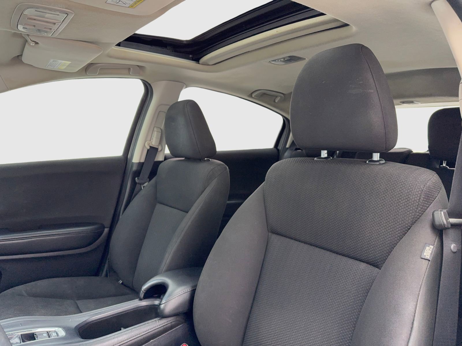 Used 2018 Honda HR-V EX image 15