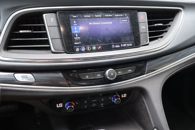 Used 2021 Buick Enclave Essence FWD image 7