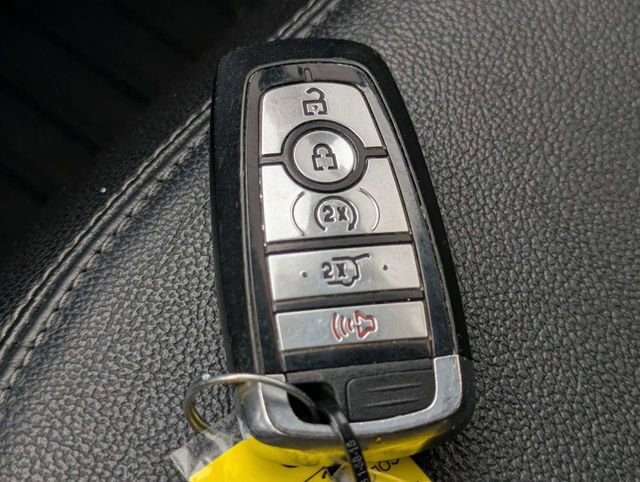 Used 2020 Ford Explorer Limited RWD image 32