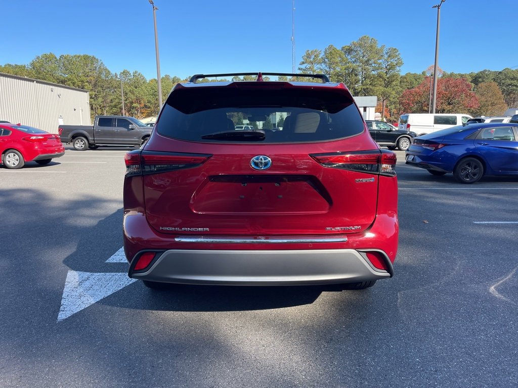 Used 2021 Toyota Highlander Platinum image 6