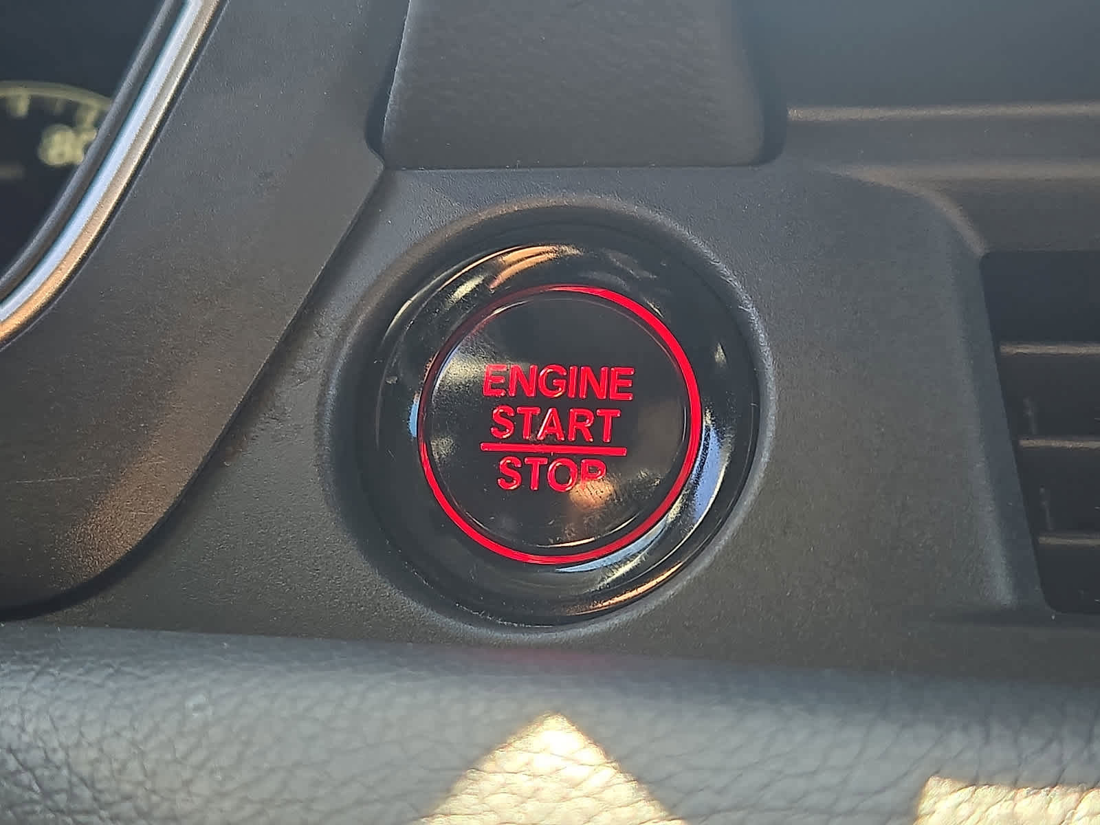 Used 2023 Honda Pilot EX-L image 23