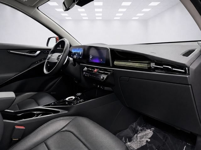 Used 2024 Kia Niro Wave w/ Wave Preserve Package FWD image 15