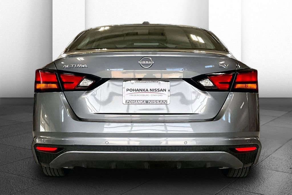 Certified 2024 Nissan Altima 2.5 SV FWD image 3