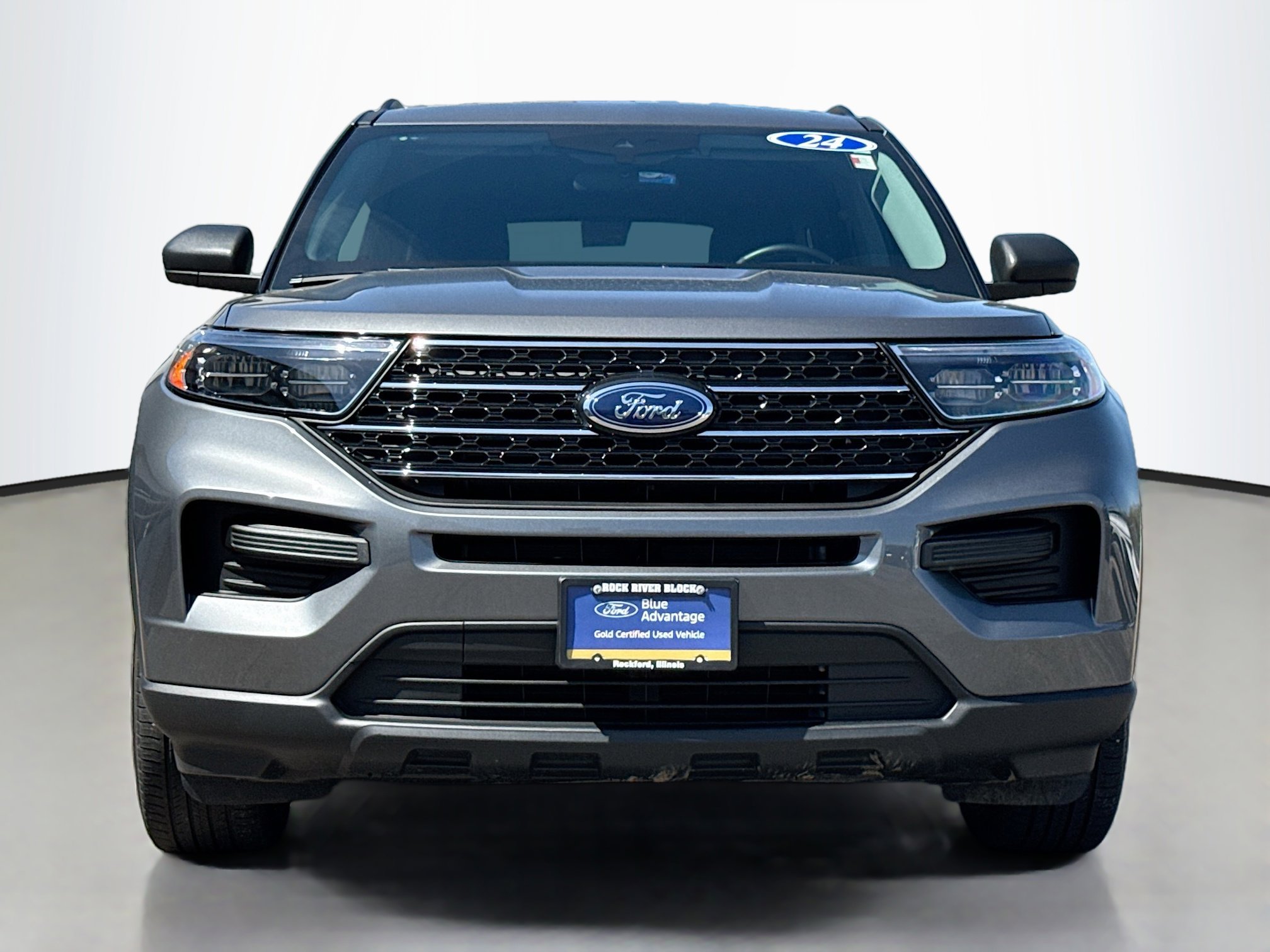 Certified 2024 Ford Explorer XLT w/ Class IV Trailer Tow Package image 19