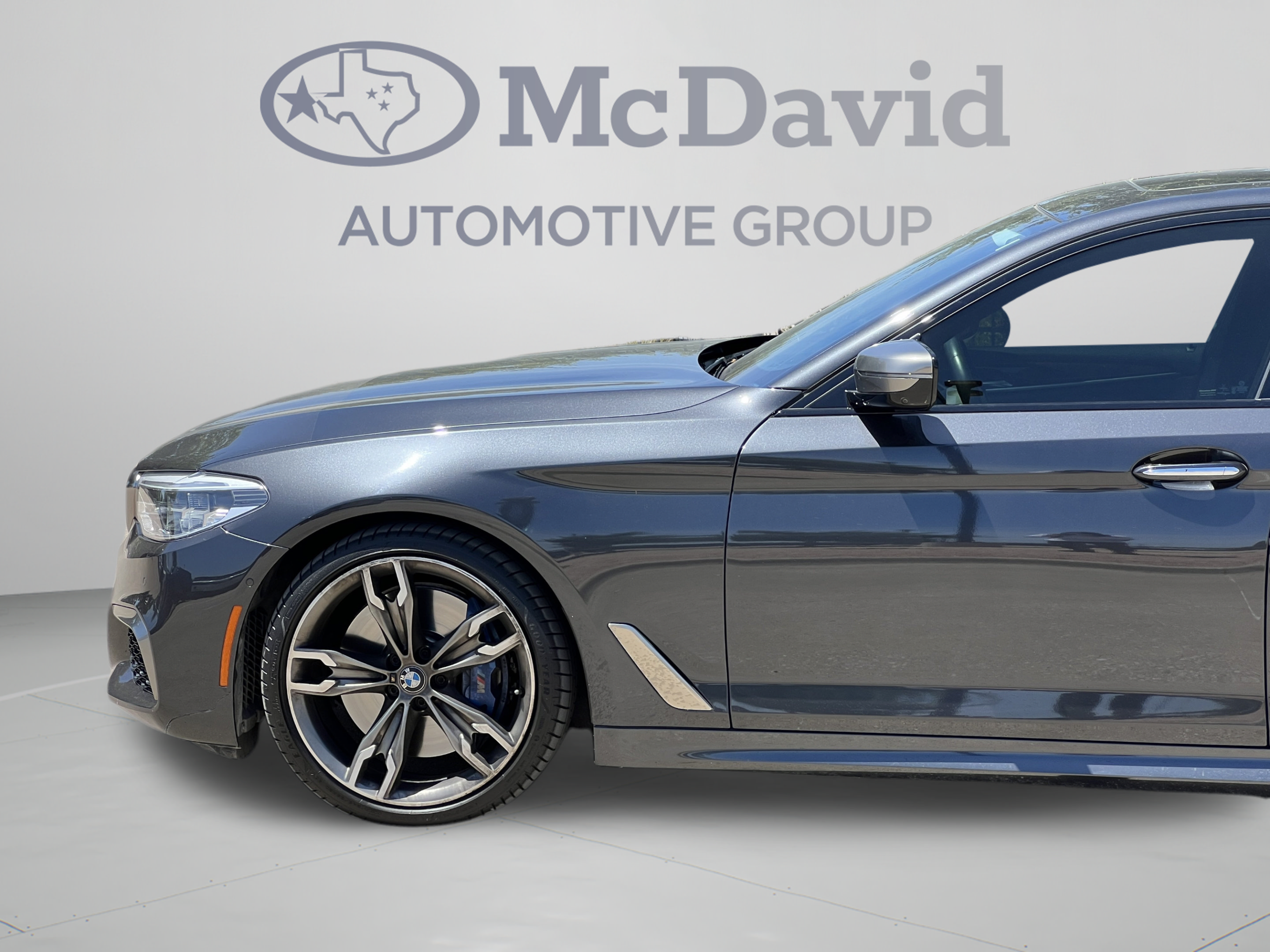 Used 2018 BMW M550i xDrive w/ Dynamic Handling Package AWD/4WD image 33